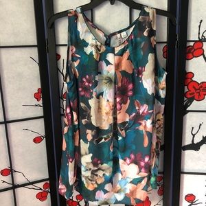 Elle Floral Sleeveless Pleated Blouse Summer Top M